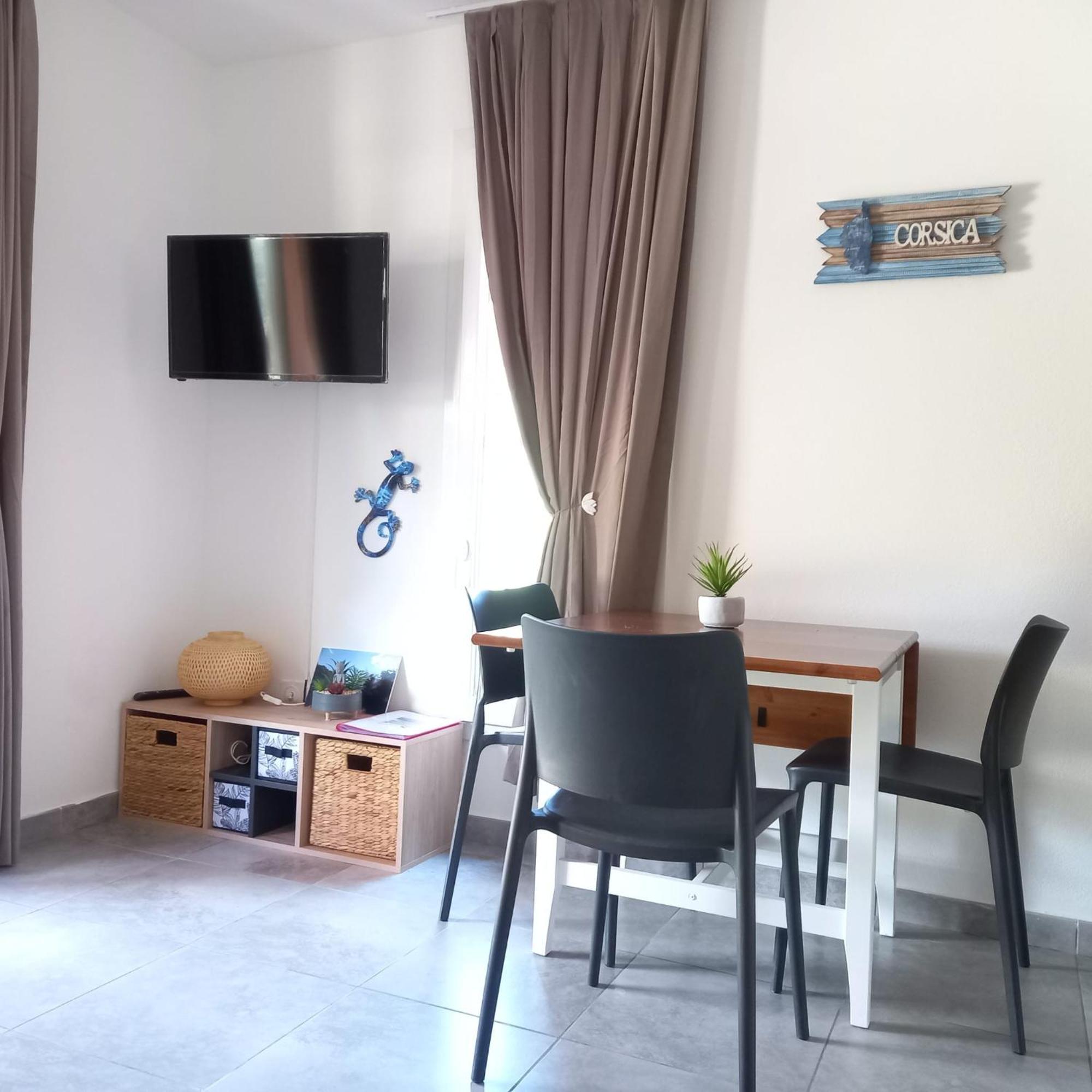 Residence Hoteliere Les Hameaux De Saint Cyprien 25 M2 ليسي المظهر الخارجي الصورة