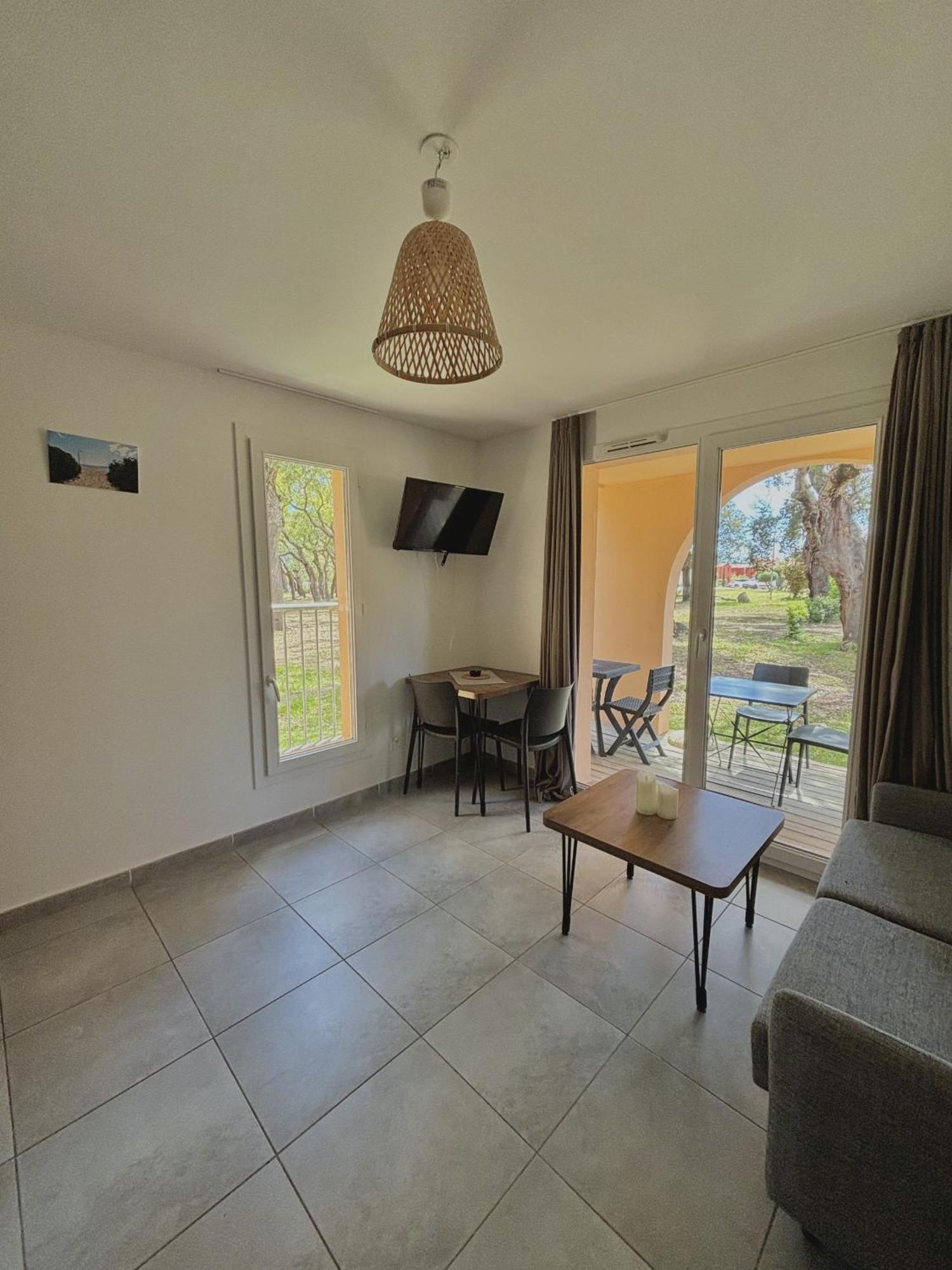 Residence Hoteliere Les Hameaux De Saint Cyprien 25 M2 ليسي المظهر الخارجي الصورة